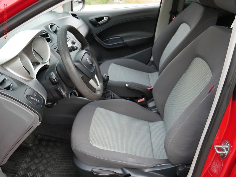 Seat Ibiza (2009) 1.4i, ČR, servis.kniha, AC - fotka 9 z 18