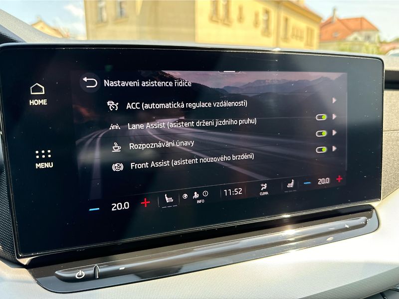 Škoda Octavia 1,5TSi 110kW - fotka 14 z 16
