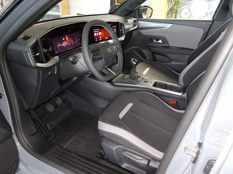 Opel Mokka (2026) Edition 1.2 TURBO (100 kW/136 - fotka 12 z 27