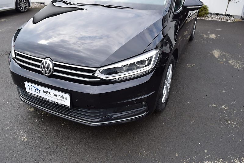 Volkswagen Touran (2018) 1.4TSI 110kw HIGHLINE TAŽ LED - fotka 2 z 50