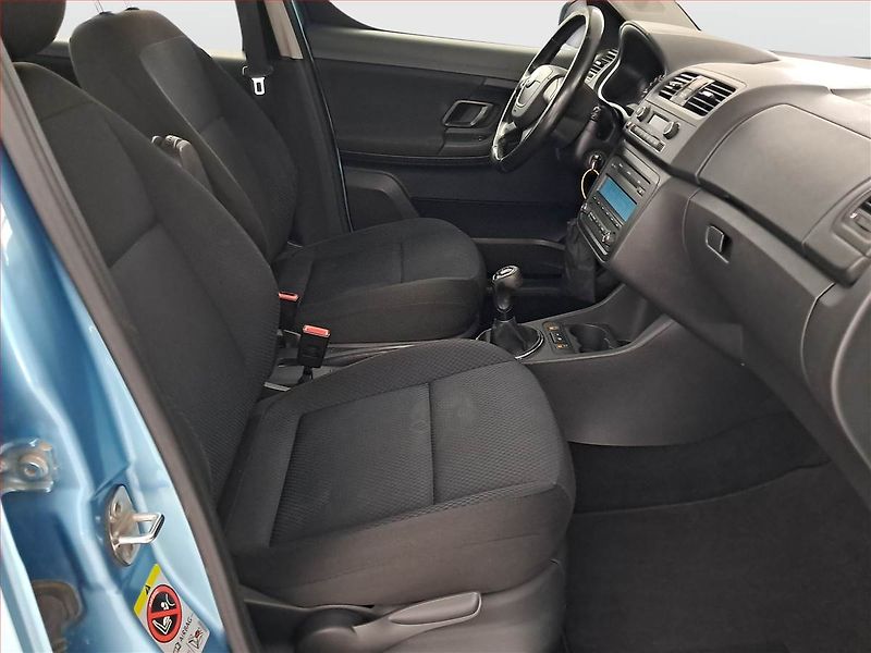 Škoda Roomster (2010) 1.6 TDI, Serv.kniha, Tažné - fotka 9 z 18