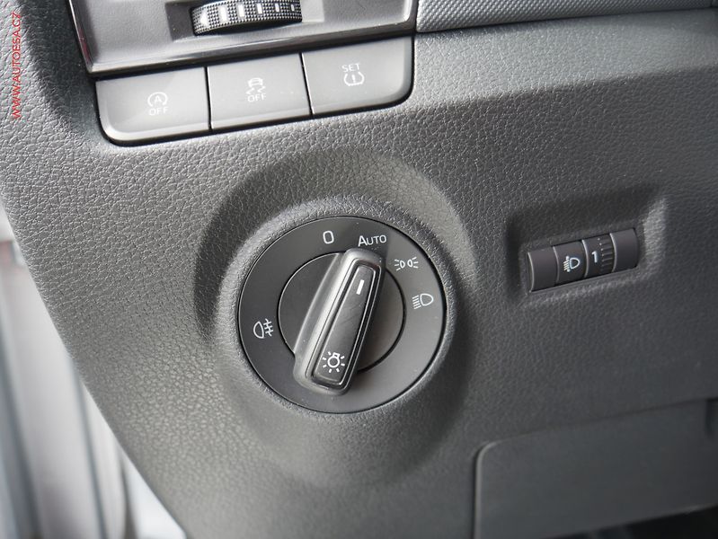 Škoda Fabia (2019) 1.0i, ČR, Active - fotka 14 z 16