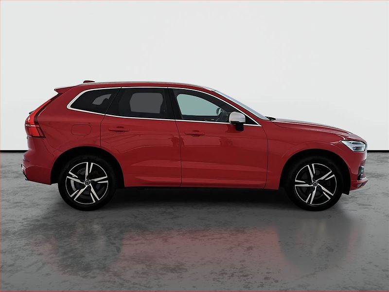 Volvo XC60 (2018) R-Design T5 AWD - fotka 6 z 21