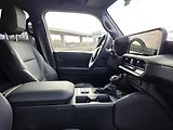Toyota Land Cruiser 2.8-INVINCIBLE-ZÁRUKA-DPH - náhled 69
