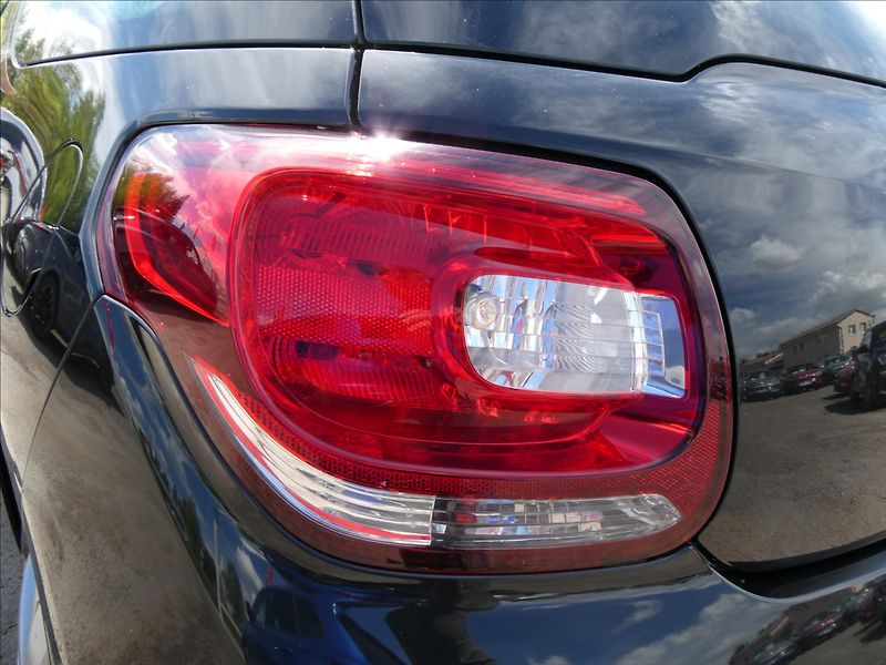 Citroën DS3 1,6 i 16V digi.klima, serviska - fotka 11 z 45