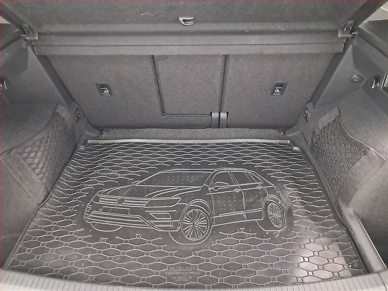 Volkswagen Tiguan (2018) 2.0 TDI, Automat, Serv.kniha - fotka 14 z 19