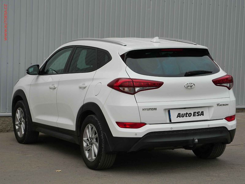 Hyundai Tucson (2017) 1.7 CRDi, ČR, AC, TZ, navi - fotka 6 z 25