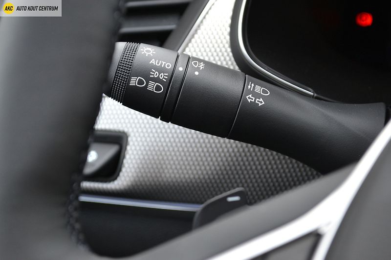 Renault Arkana Techno mild hybrid 140 EDC - fotka 41 z 49