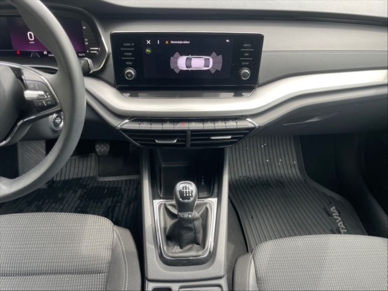 Škoda Octavia 1,5 TSI 110 Ambition - fotka 10 z 11