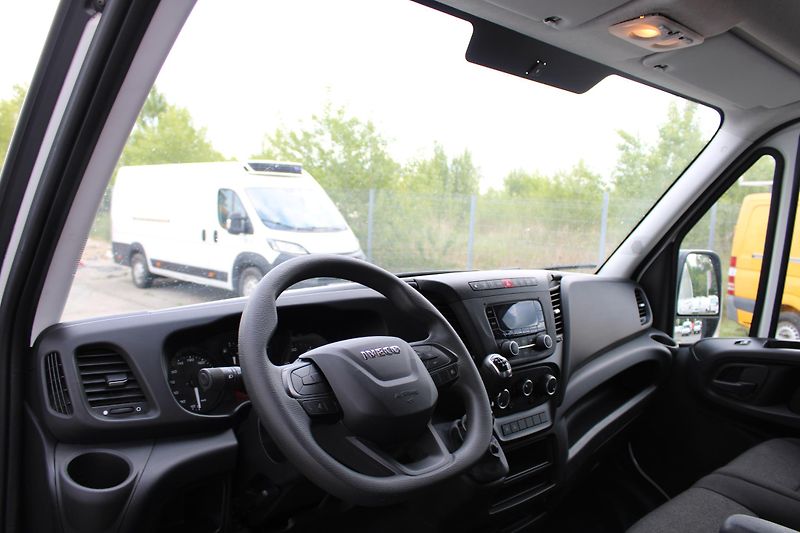 Iveco Daily 35S160 2,3 Maxi+klima - fotka 9 z 19