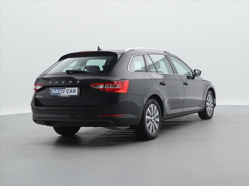 Škoda Superb 2,0 TSI 140kW Style DSG CZ DPH - fotka 6 z 28