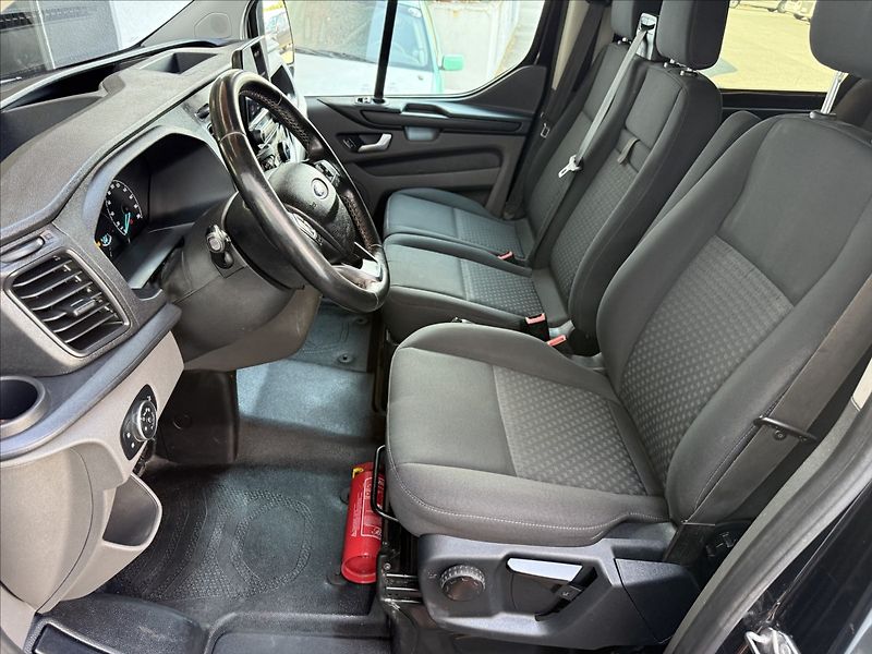 Ford Transit Custom 2,0 L2,96kW,6míst,1maj,po serv - fotka 11 z 25
