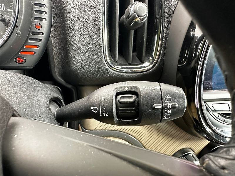 Mini Countryman 2,0 SD 140kW- automat- CZ - fotka 26 z 47