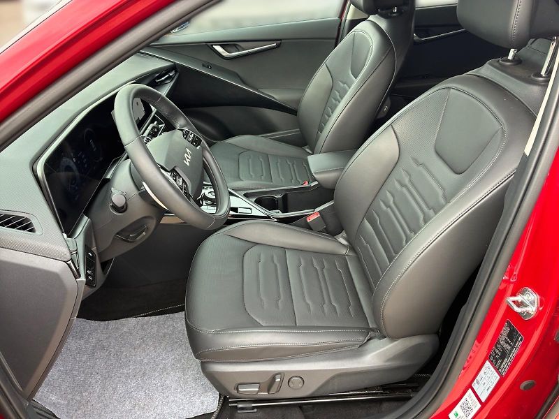 Kia e-Niro (2024) STYLE PRO BEV 64,8kWh 150kW CZ - fotka 7 z 11