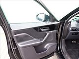 Jaguar F-Pace 2,0 20d AWD PRESTIGE - náhled 18