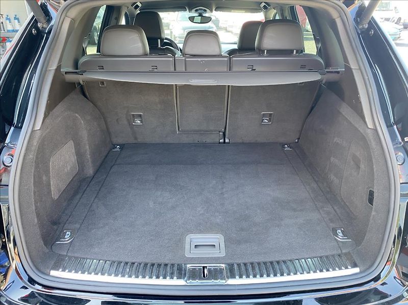 Porsche Cayenne 3,0 D  PLATINUM EDITION SPORT - fotka 14 z 44