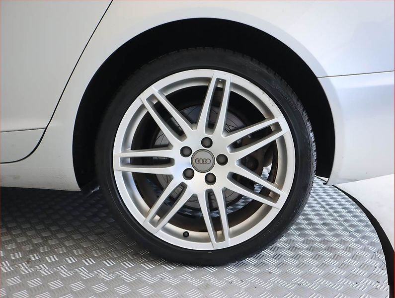 Audi A6 (2010) 3.0 TDI, 4X4, Automat, Xenony - fotka 15 z 19