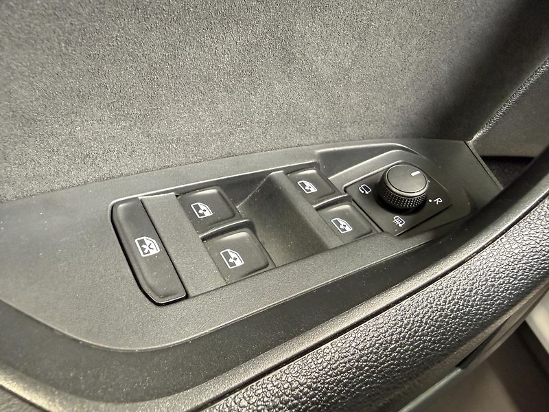 Škoda Kodiaq 2.0 TDI 110 kW Sportline DSG - fotka 9 z 14