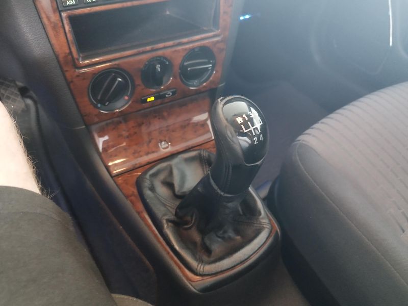 Škoda Octavia (2001) TDI,66KW,KLIMA,ALU,LED,1.MAJ - fotka 24 z 27