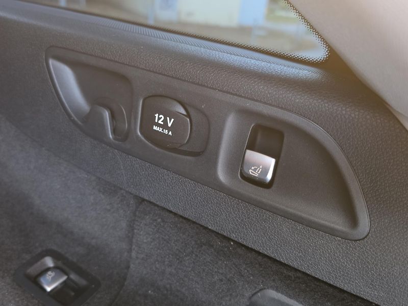 Mercedes-Benz Třídy E 2.2CDi 143kW AVANTGARDE*7-MÍST - fotka 37 z 54