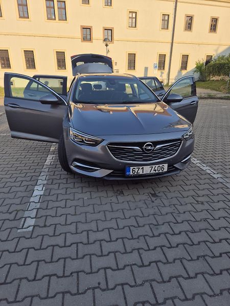 Opel Insignia (2018) SPORTS TOURER 2.0 CDTi 1.Majit - fotka 6 z 37