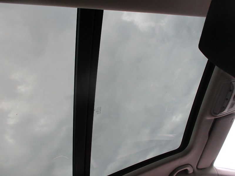 Škoda Octavia 2,0 TDi Drive DSG panorama - fotka 14 z 28