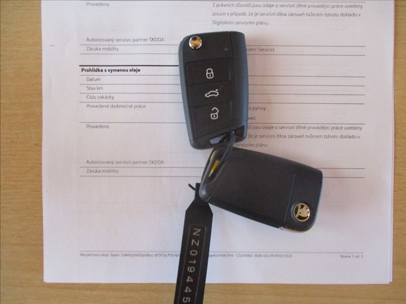Škoda Fabia 1,0 TSI, klima,servis,DPH,CZ, - fotka 24 z 29