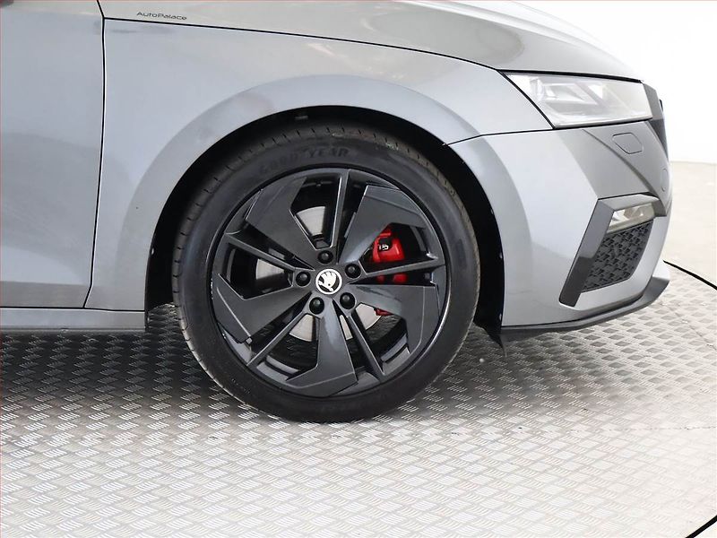 Škoda Octavia (2024) RS 2.0 TDI 4x4 - fotka 13 z 18