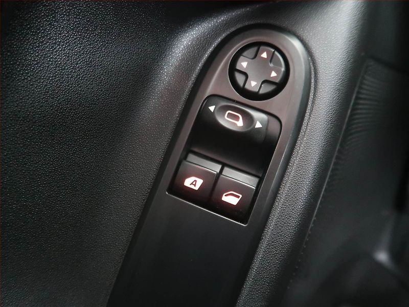 Citroën C3 (2014) 1.2 VTi, po STK, pěkný stav - fotka 15 z 15