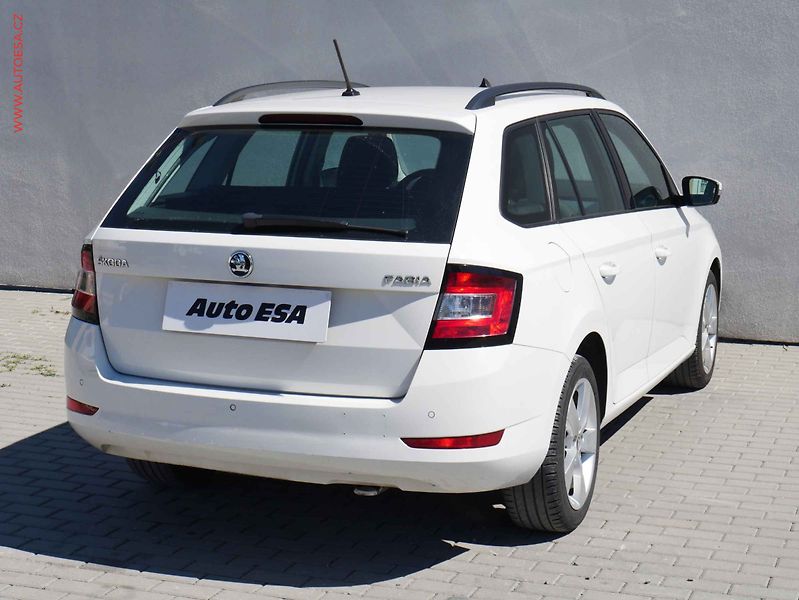 Škoda Fabia (2019) 1.0TSi, Ambition, AC, TZ - fotka 4 z 4