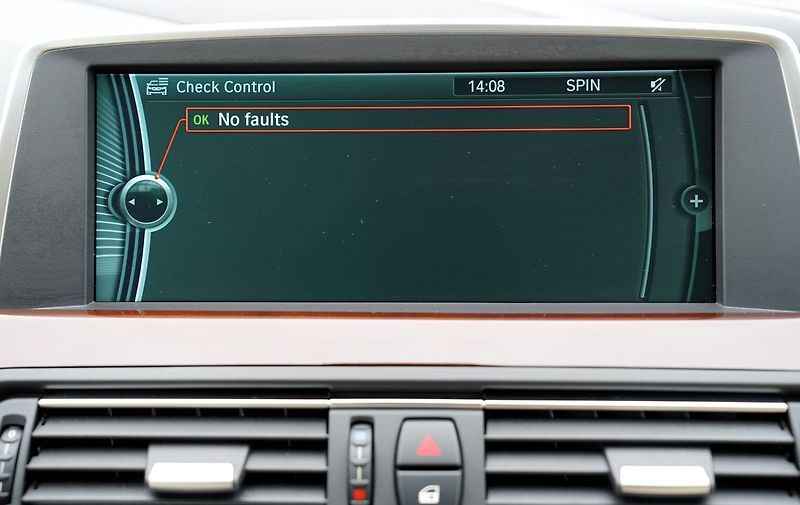 BMW Řada 6 650i xDrive Gran Coupé/Mpaket - fotka 37 z 48