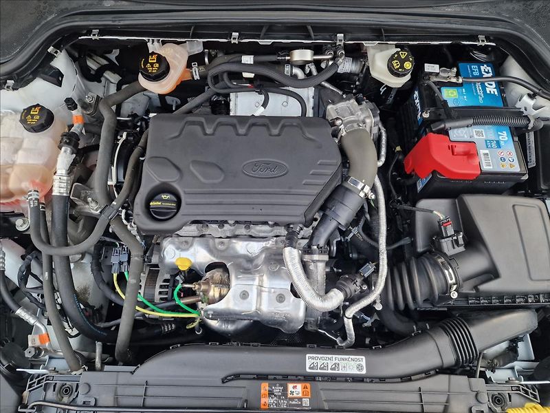Ford Focus 1.5TDCi 88kW Titanium,ČR,1.Maj - fotka 43 z 48