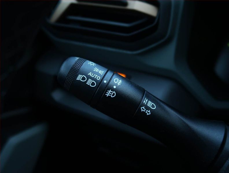 Dacia Duster (2024) Extreme 1.0 TCe - fotka 16 z 23