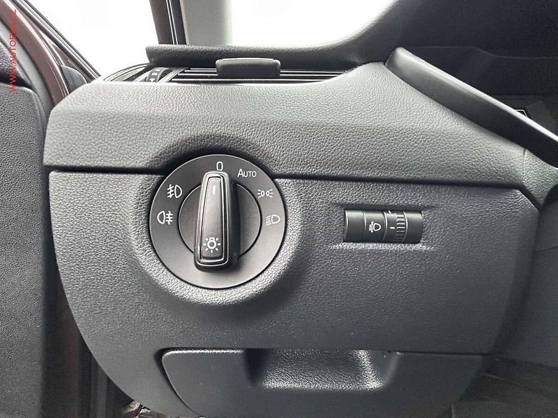 Škoda Octavia (2013) 1.4 TSI, autoAC - fotka 13 z 18