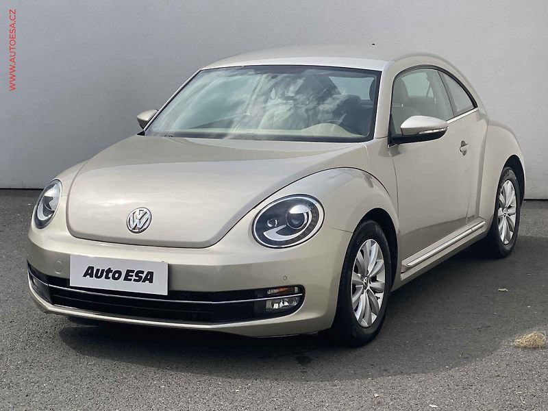 Volkswagen Beetle (2013) 1.2 TSi, Bixen, kůže, navi - fotka 3 z 15