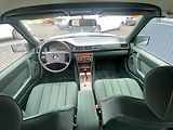Mercedes-Benz 124 2.0i - 1xMaj - 40 000km - TOP - náhled 26