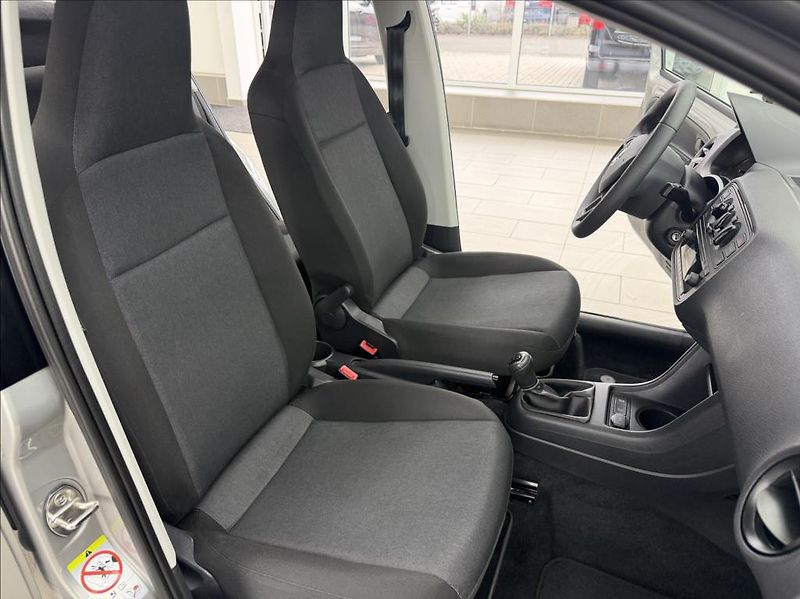 Škoda Citigo 1,0 MPI, Klimatizace - fotka 11 z 24