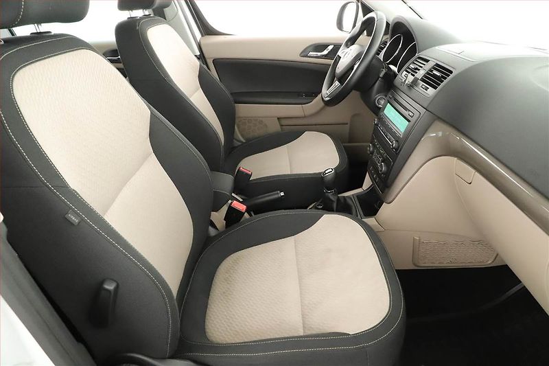 Škoda Yeti (2014) 2.0 TDI, 4X4, Tempomat - fotka 7 z 15