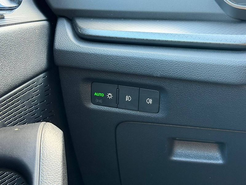 Škoda Octavia combi Ambition 2,0 TDI 85 kW 6 - fotka 25 z 32