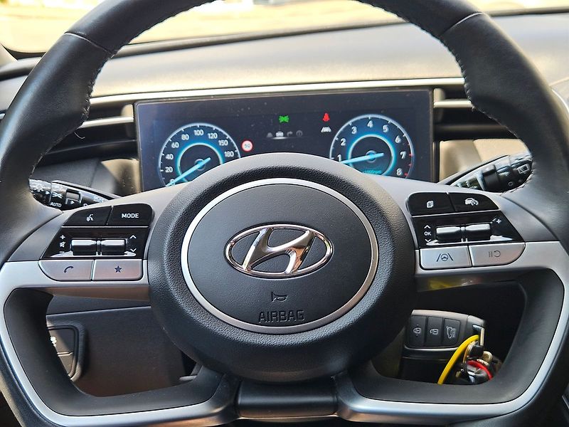 Hyundai Tucson 1.6 T-GDi Smart,ČR,1.maj. - fotka 16 z 30