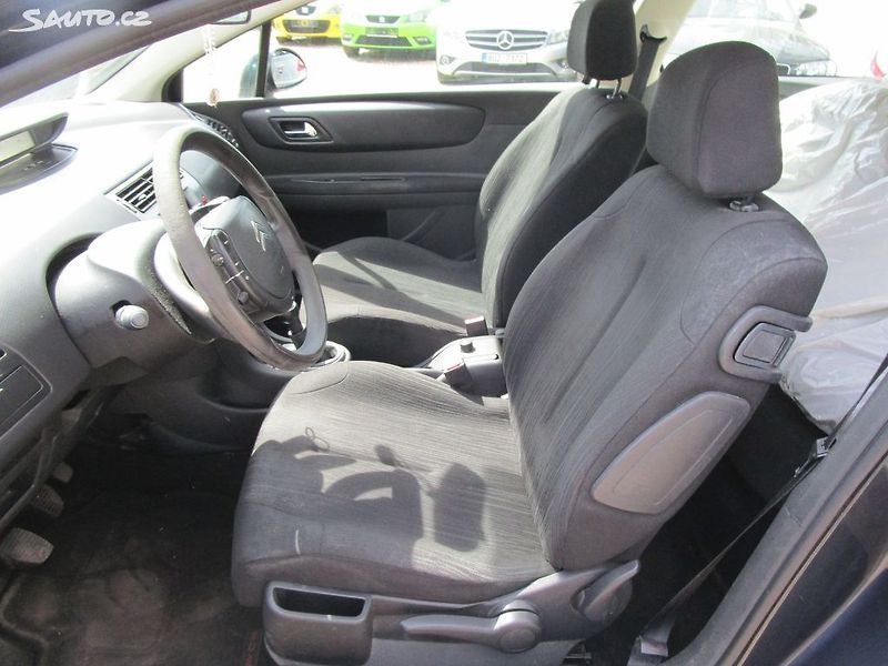 Citroën C4 1,6 - 88KW - NOVÁ STK+OLEJ - fotka 9 z 16