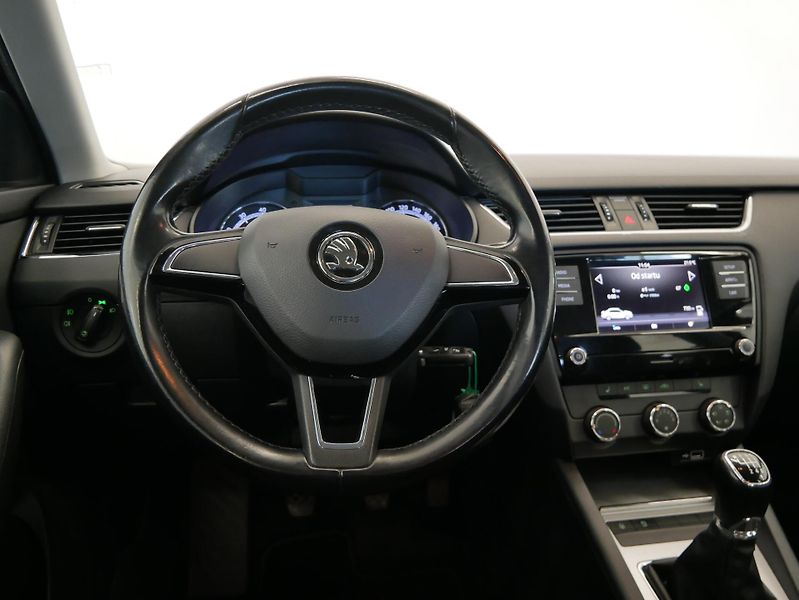 Škoda Octavia - fotka 6 z 6