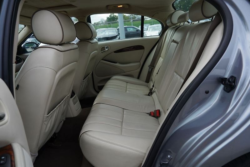 Jaguar S-Type 2.7 D/V6/automat/kůže/šíbr - fotka 30 z 34