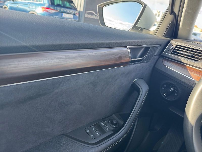 Škoda Superb (2022) SCOUT 2.0TDI 147kW 4x4 DSG TAŽ - fotka 11 z 11