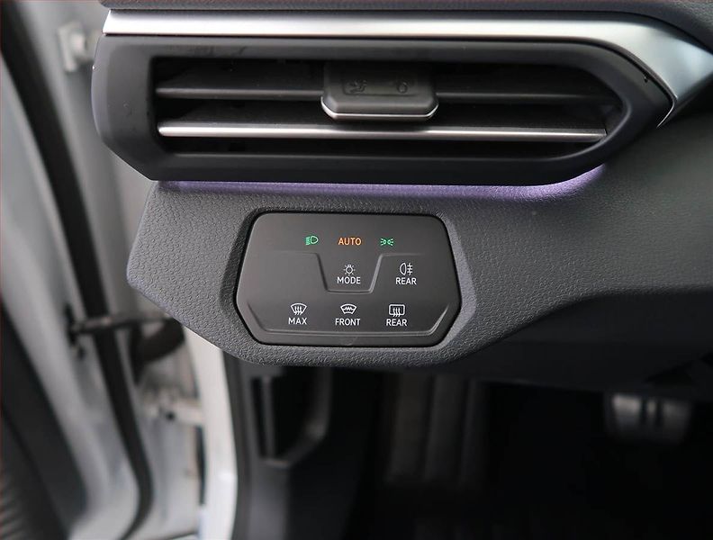 Volkswagen ID.4 (2020) Pro Perf. (82 kWh), SoH 89% - fotka 25 z 28