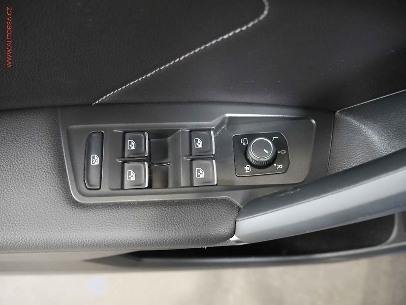Volkswagen Tiguan (2018) 2.0 TDi Allspace, 1.maj,ČR - fotka 22 z 24