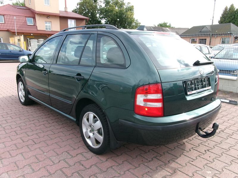 Škoda Fabia (2006) 1,4 16V KLIMA TAŽNÉ ALU - fotka 5 z 24