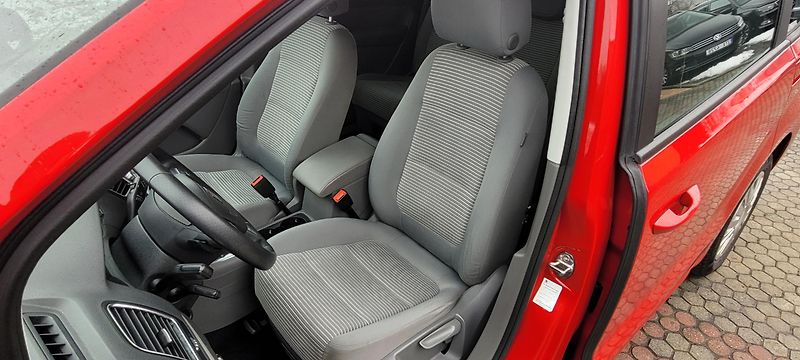 Seat Alhambra (2015) 2,0TDi 130kW Style - fotka 10 z 42