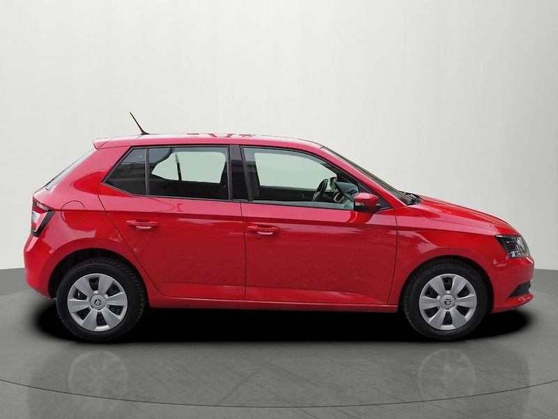 Škoda Fabia 1.0MPi Ambition Auto AC - fotka 5 z 30