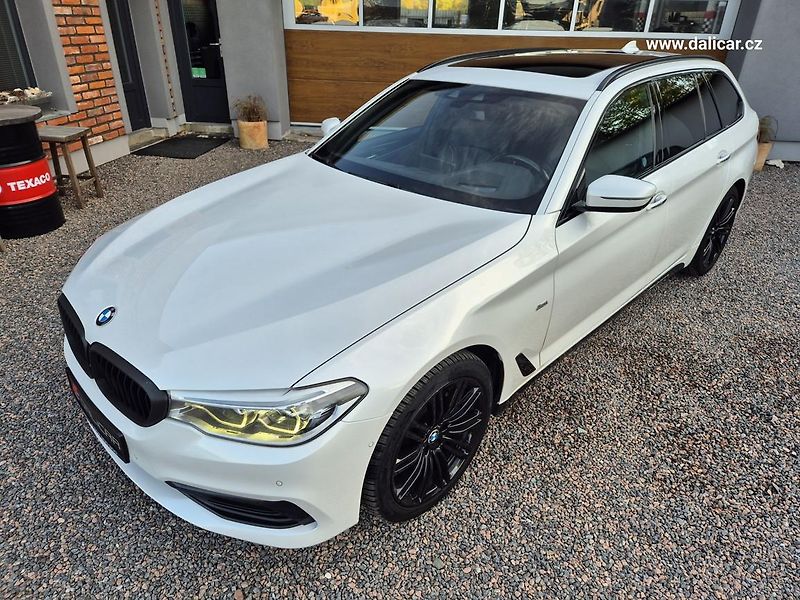 BMW Řada 5 (2017) 530d 195KW xDRIVE MSPORT Line - fotka 50 z 50